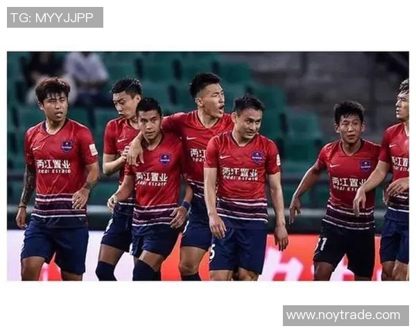 上海足球队以55分领跑精英赛积分榜展现强大实力